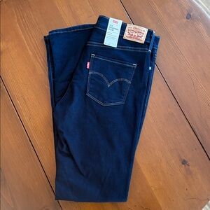 NWT Levi’s 312 Shaping Slim 29 X 32